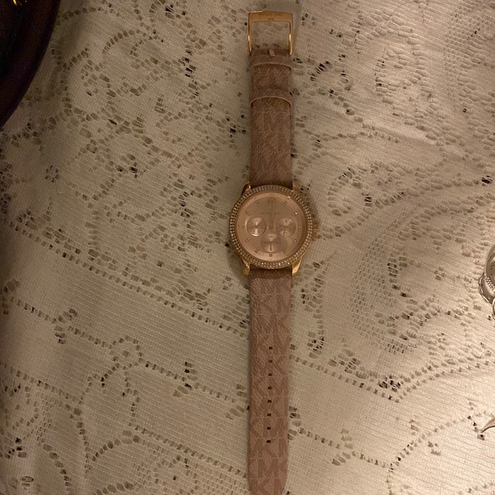 Michael Kors pink watch
